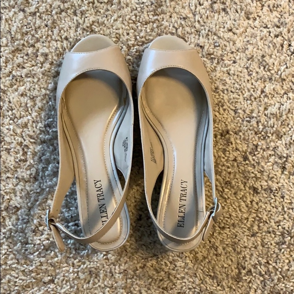 Ellen Tracy peep toe sling backs